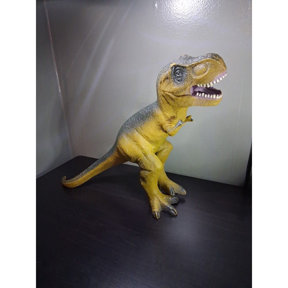 T‎ Rex 2015 Toys R Us